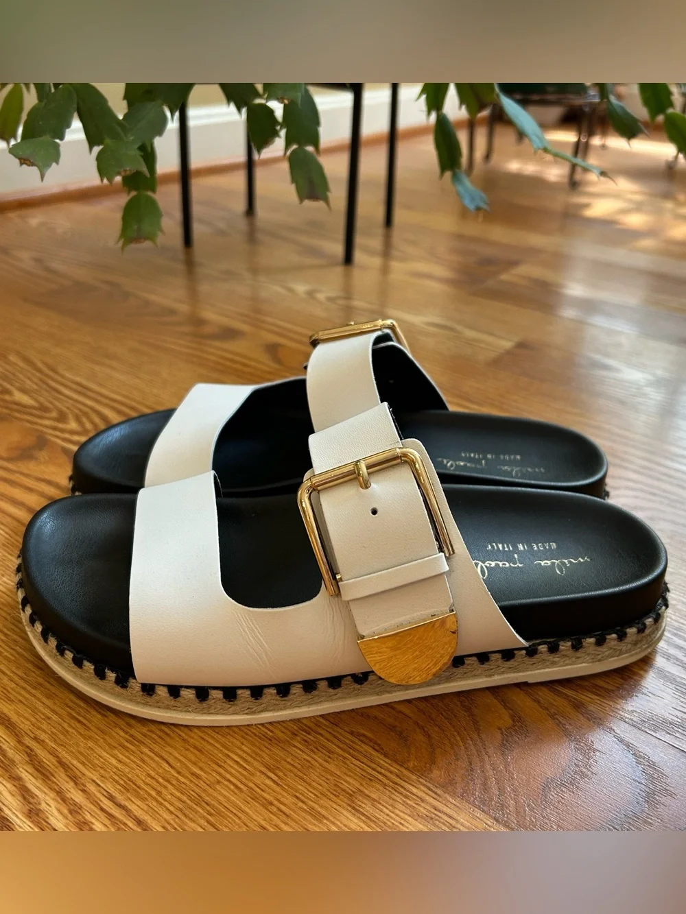 Mila Paoli leather sandals. Made in Italy